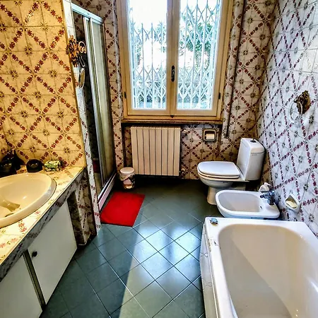 - La Ligure- Idromassaggio&free Parking Villa *